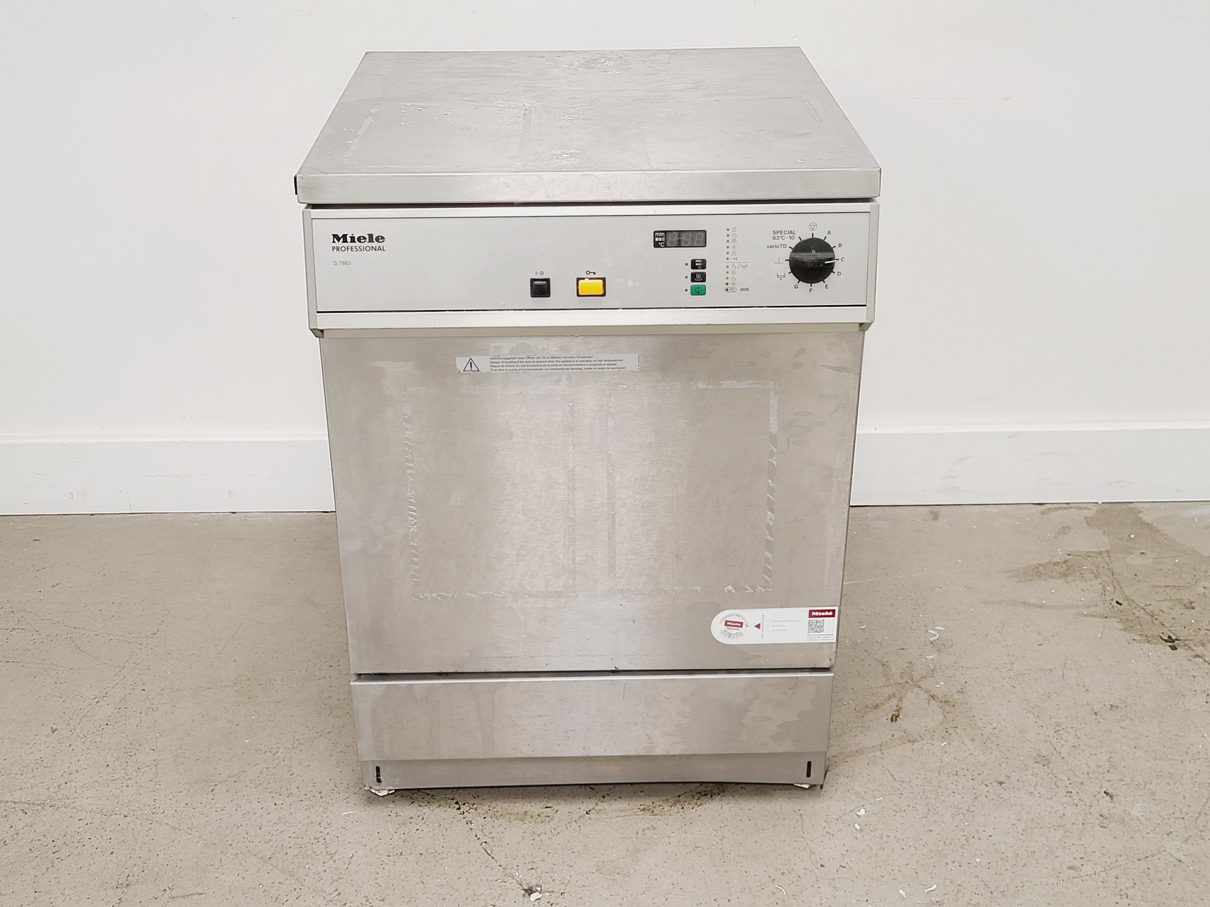 Image of Miele Professional Laboratory Glassware Washer G 7887