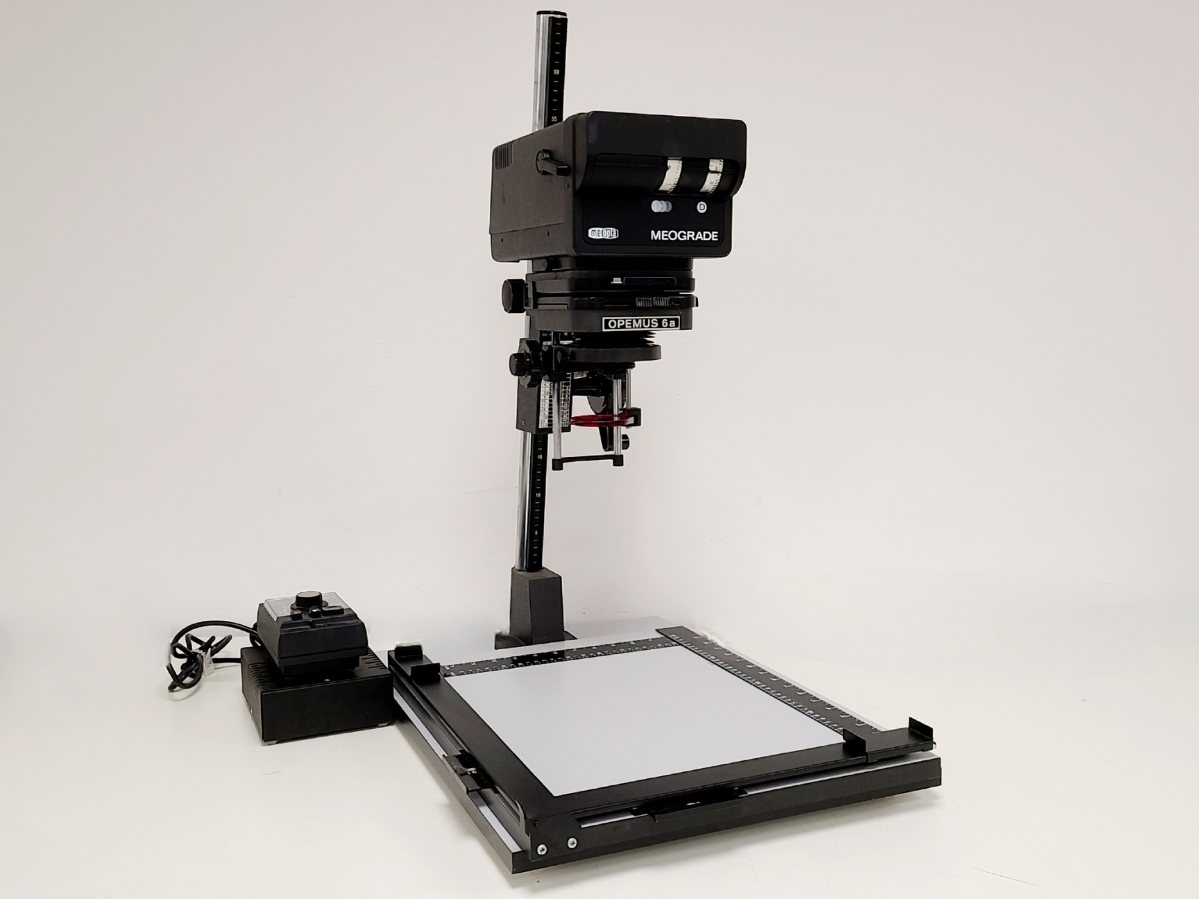 Image of Meopta Opemus 6a Enlarger with Meograde Head, Easel Frame & VIPONEL S15 Timer