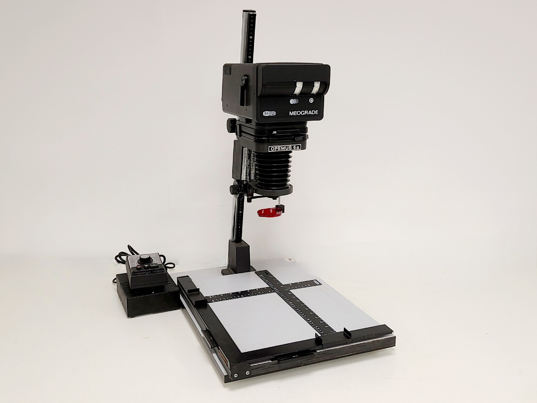 Image of Meopta Opemus 6a Enlarger with Meograde Head, Easel Frame & VIPONEL S15 Timer