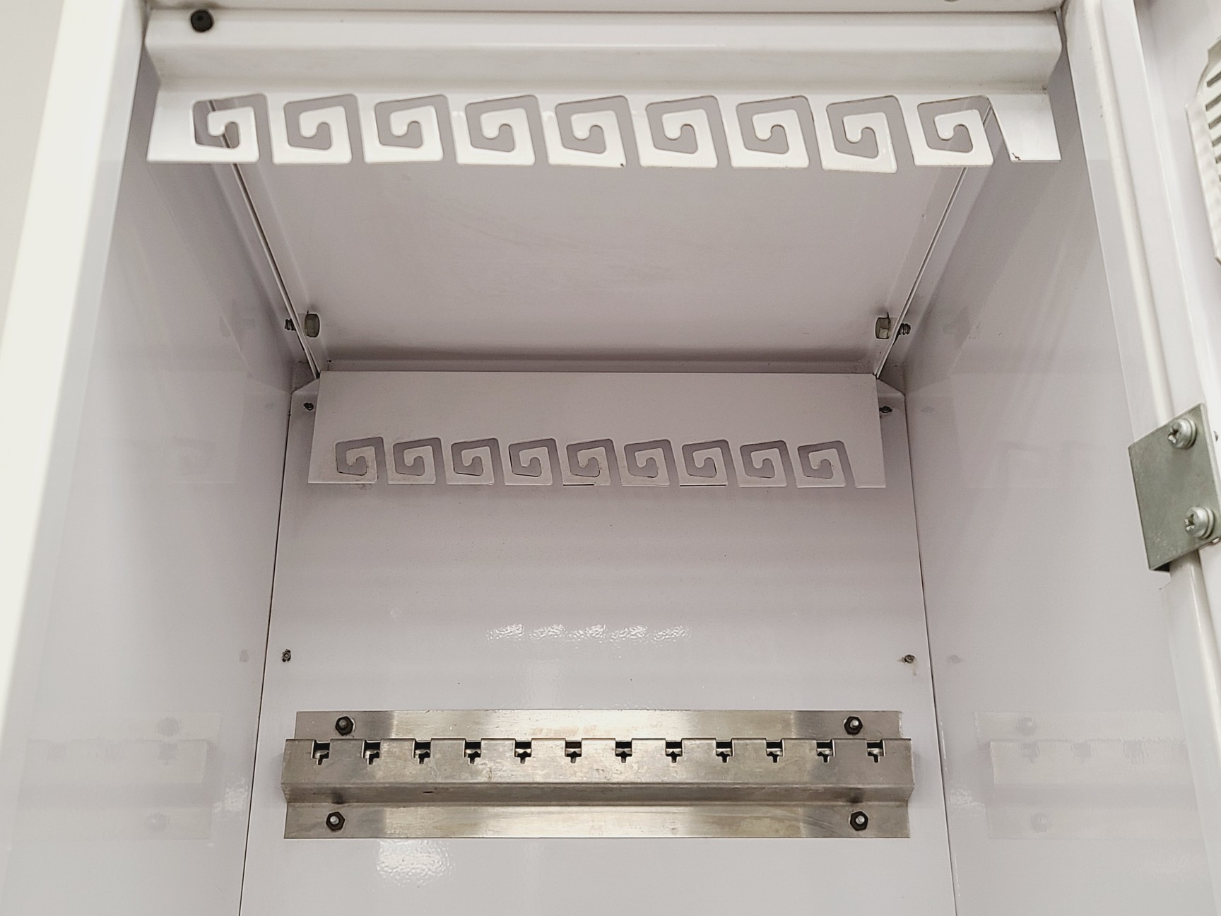 Image of Marrutt Film Drying Cabinet Model 36 - 36x36x170 cm LxWxH Spares/Repair Lab