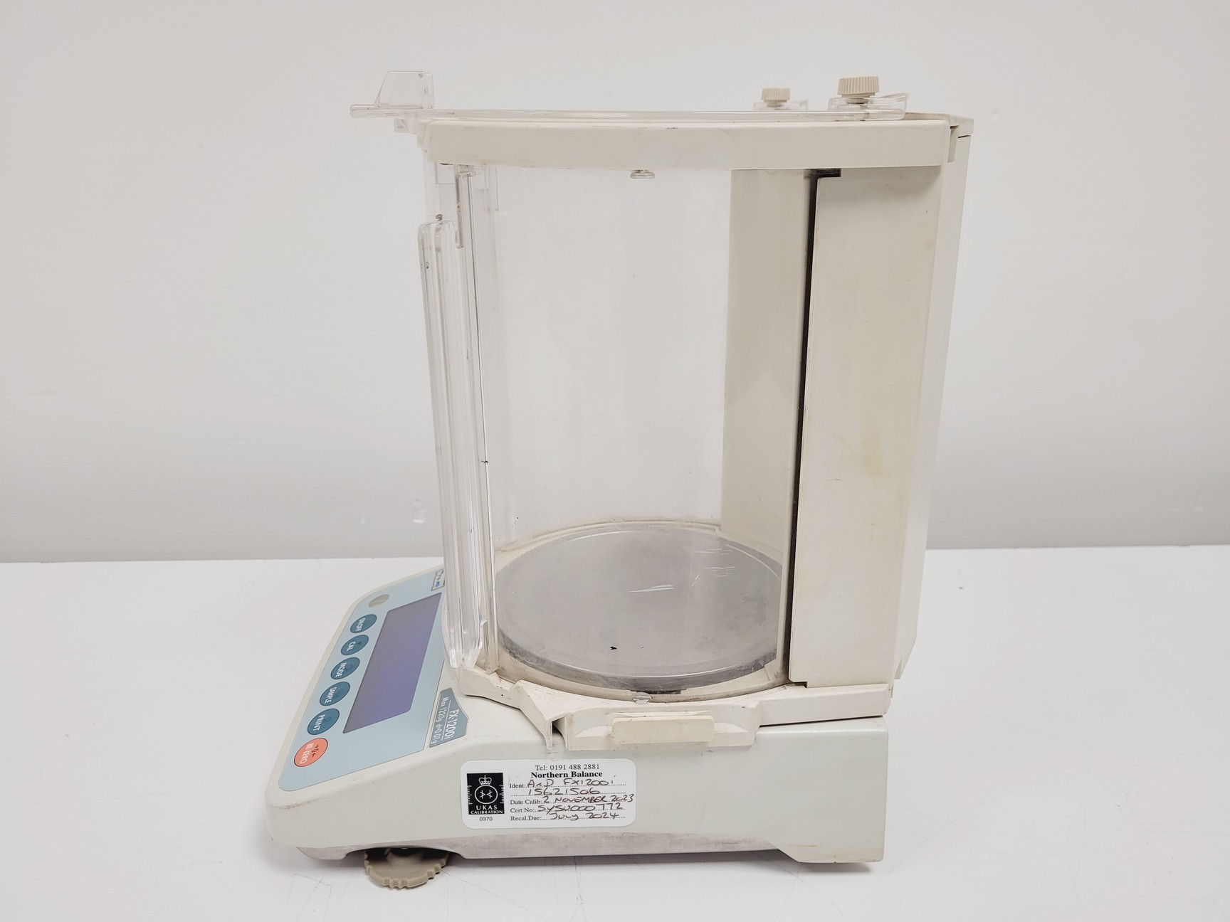 Image of A&D Precision Balance FX-1200i