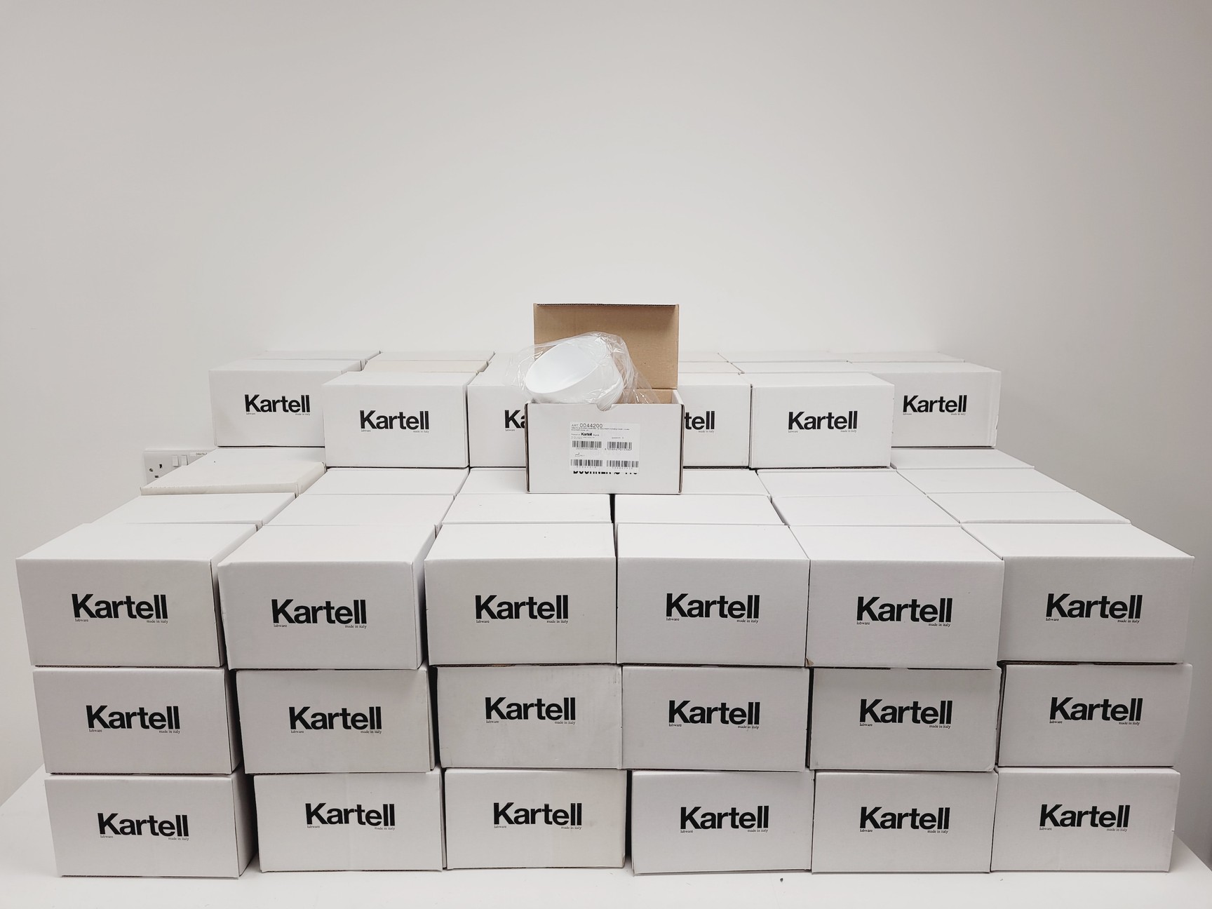 Image of Job Lot of 125x Buchner Funnels (DIAM 110 MM)