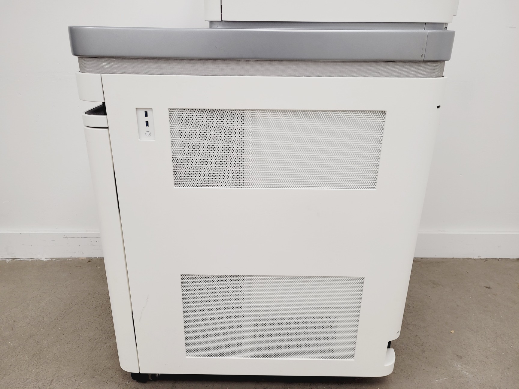 Image of Illumina NovaSeq 6000 DNA Sequencer