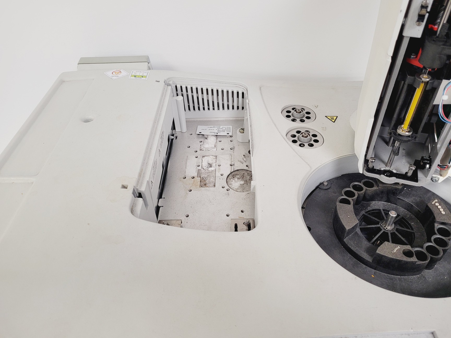 Image of Perkin Elmer Clarus 680 Gas Chromatograph