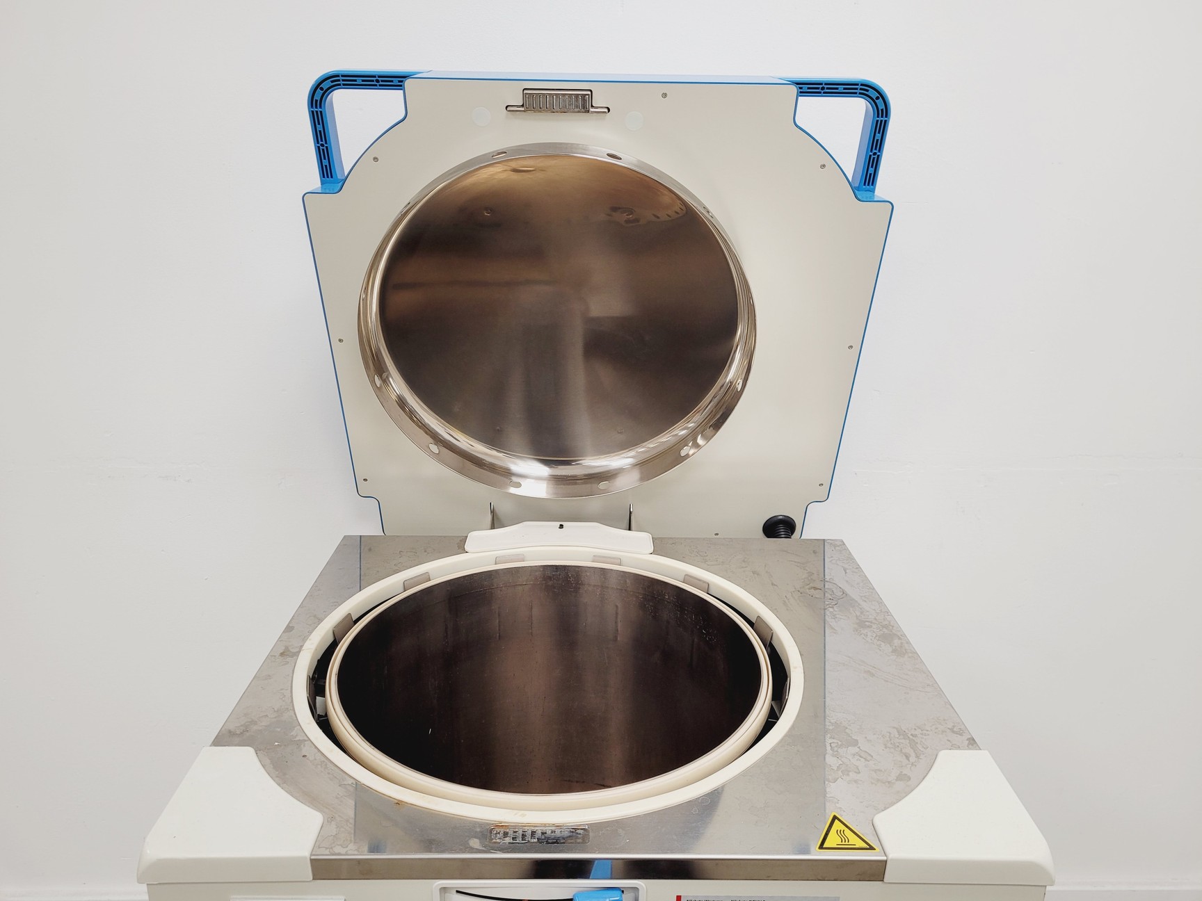 Image of HMC HICLAVE HV-85L Autoclave