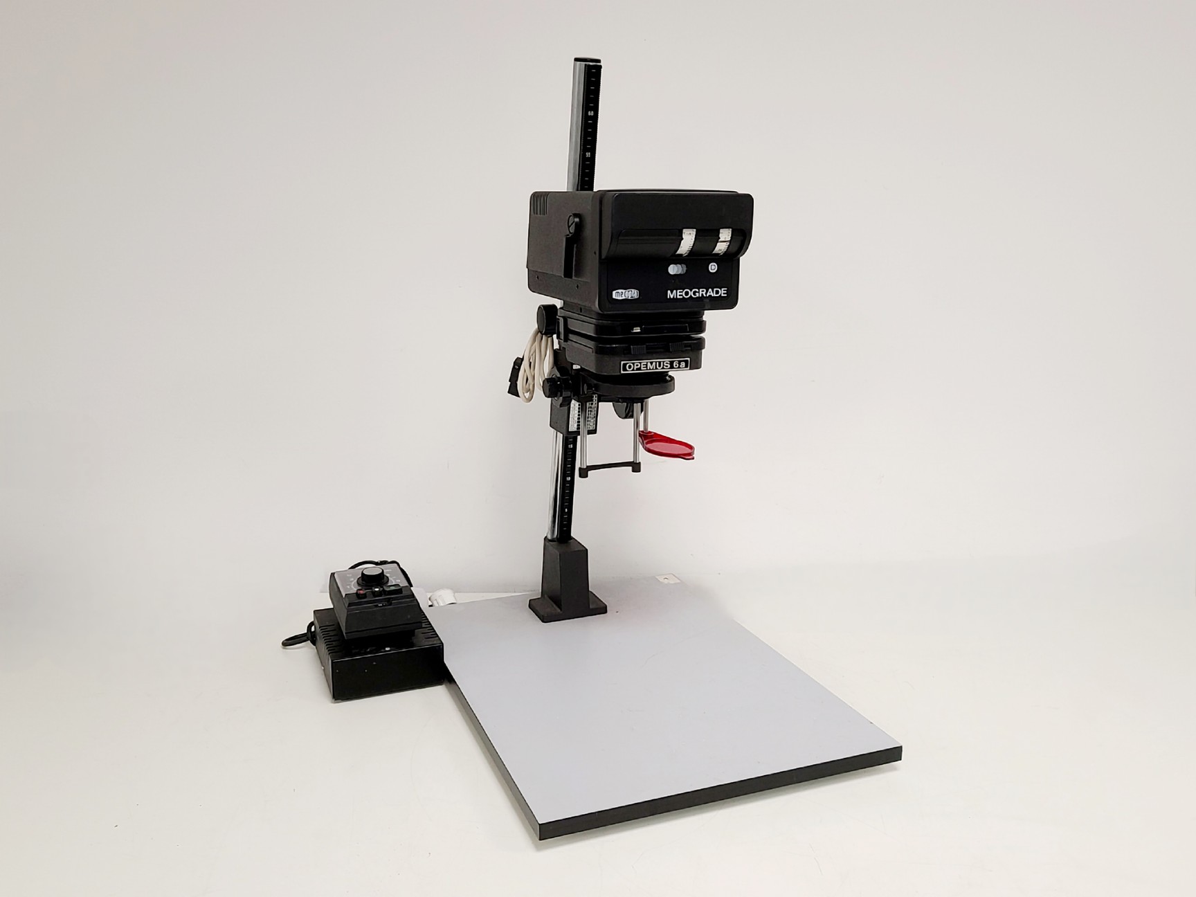 Image of Meopta Opemus 6a Enlarger with Meograde Head, Easel Frame & VIPONEL S15 Timer