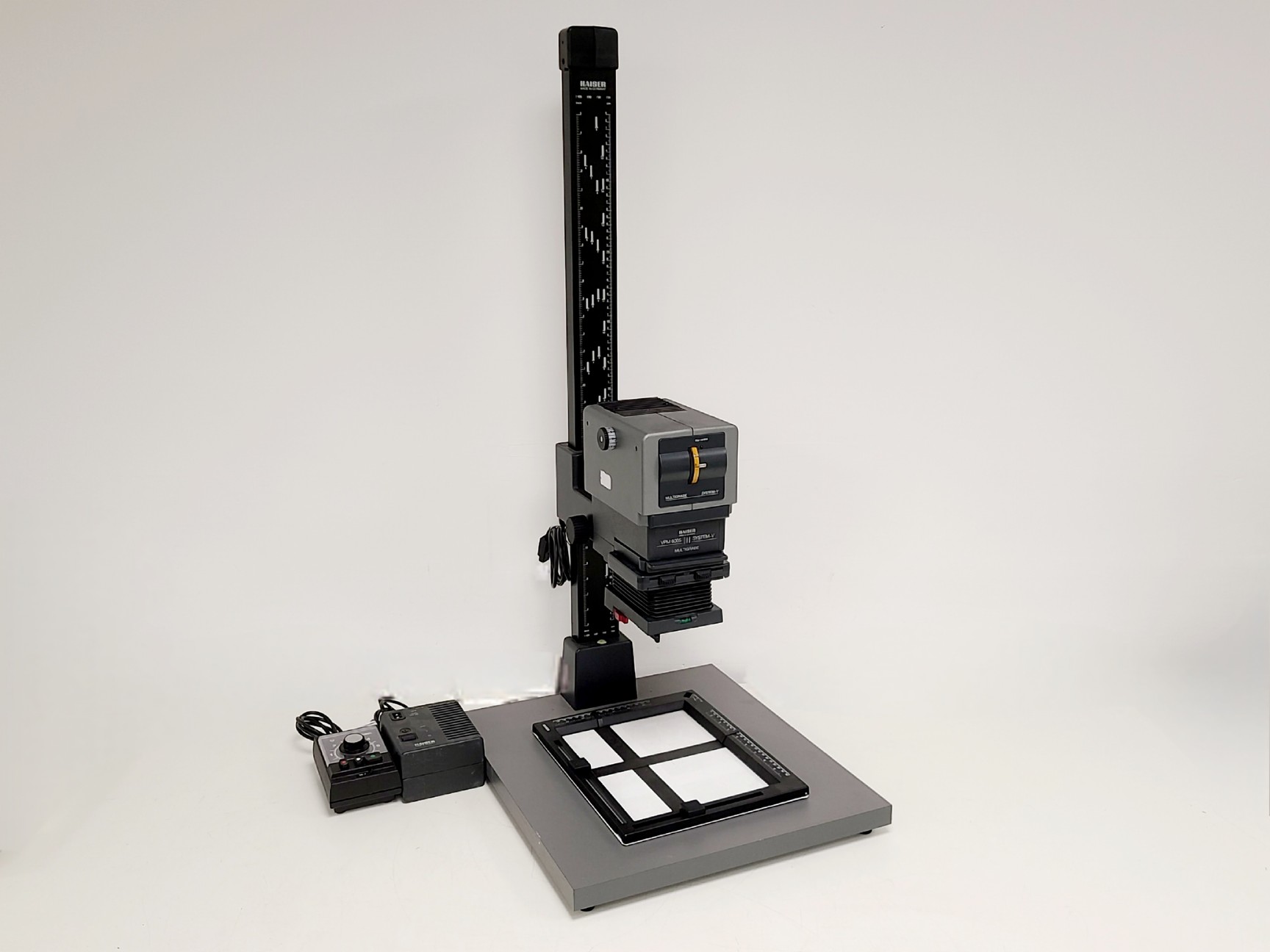 Image of Kaiser Multigrade VPM-6005 Enlarger w/ Transformer,  Easel and VIPONEL S15 Timer