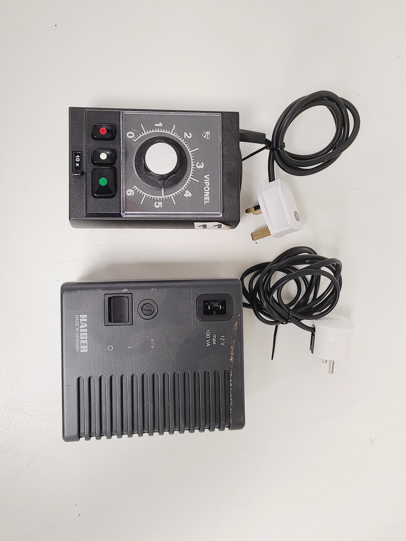 Image of Kaiser Multigrade VPM-6005 Enlarger w/ Transformer,  Easel and VIPONEL S15 Timer