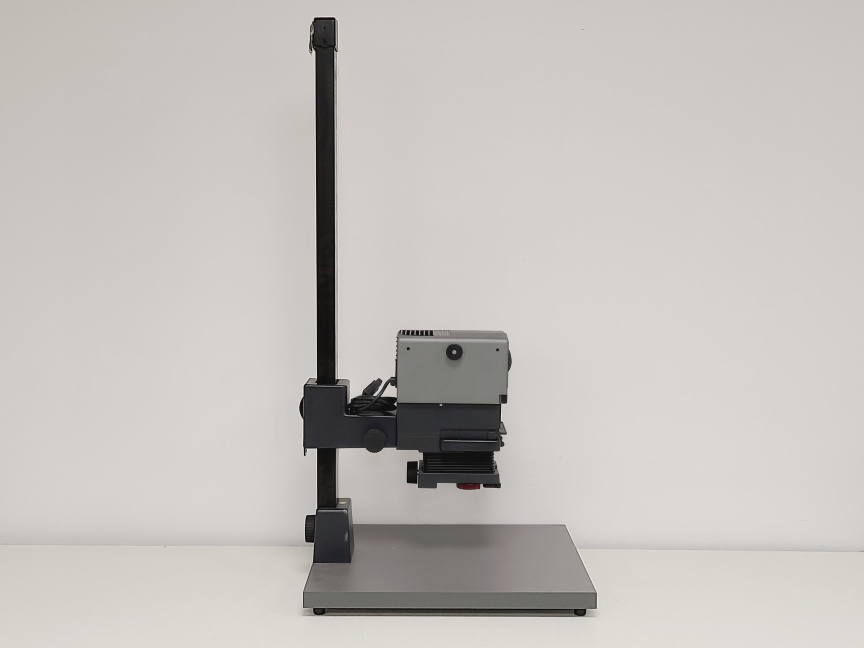 Image of Kaiser Multigrade VPM-6005 Enlarger w/ Transformer,  Easel & VIPONEL E01L Timer