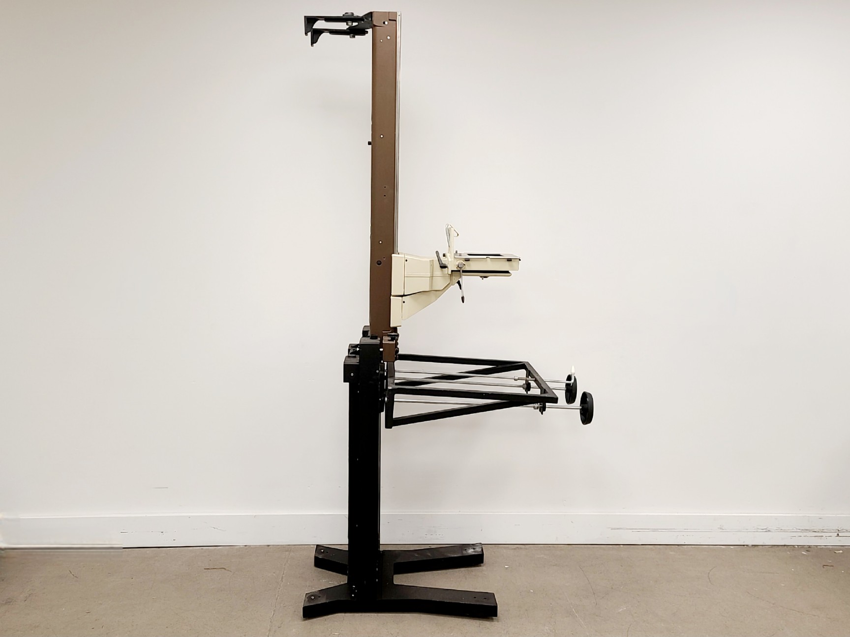 Image of De Vere 504 Floor Standing Enlarger