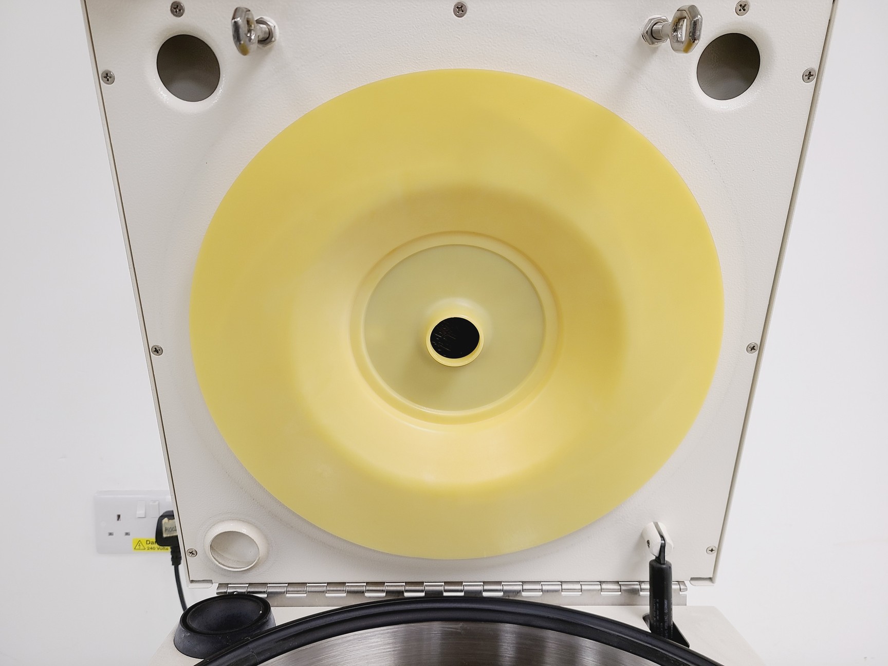 Image of ALC PK120 Centrifuge