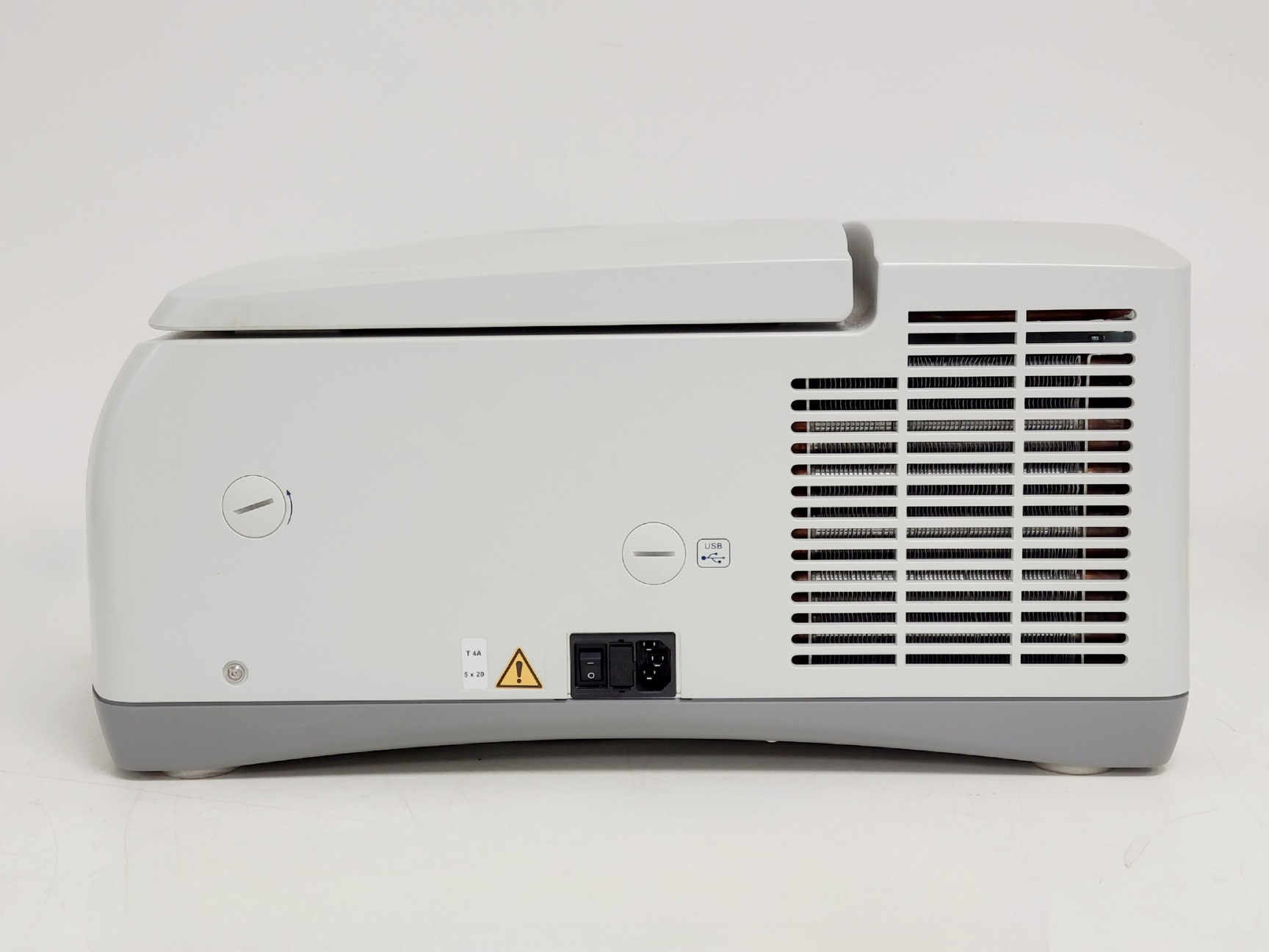 Image of Eppendorf 5427 R Refrigerated Centrifuge w/ FA-45-48-11 Rotor