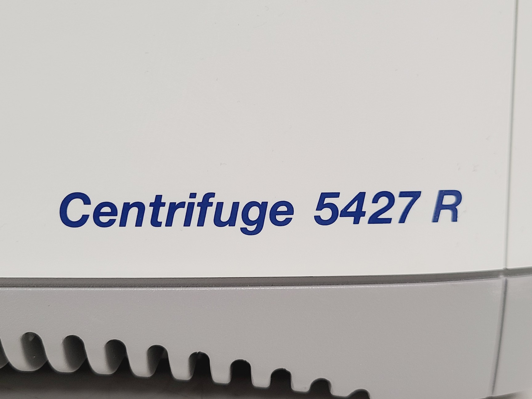 Image of Eppendorf 5427 R Refrigerated Centrifuge w/ FA-45-48-11 Rotor