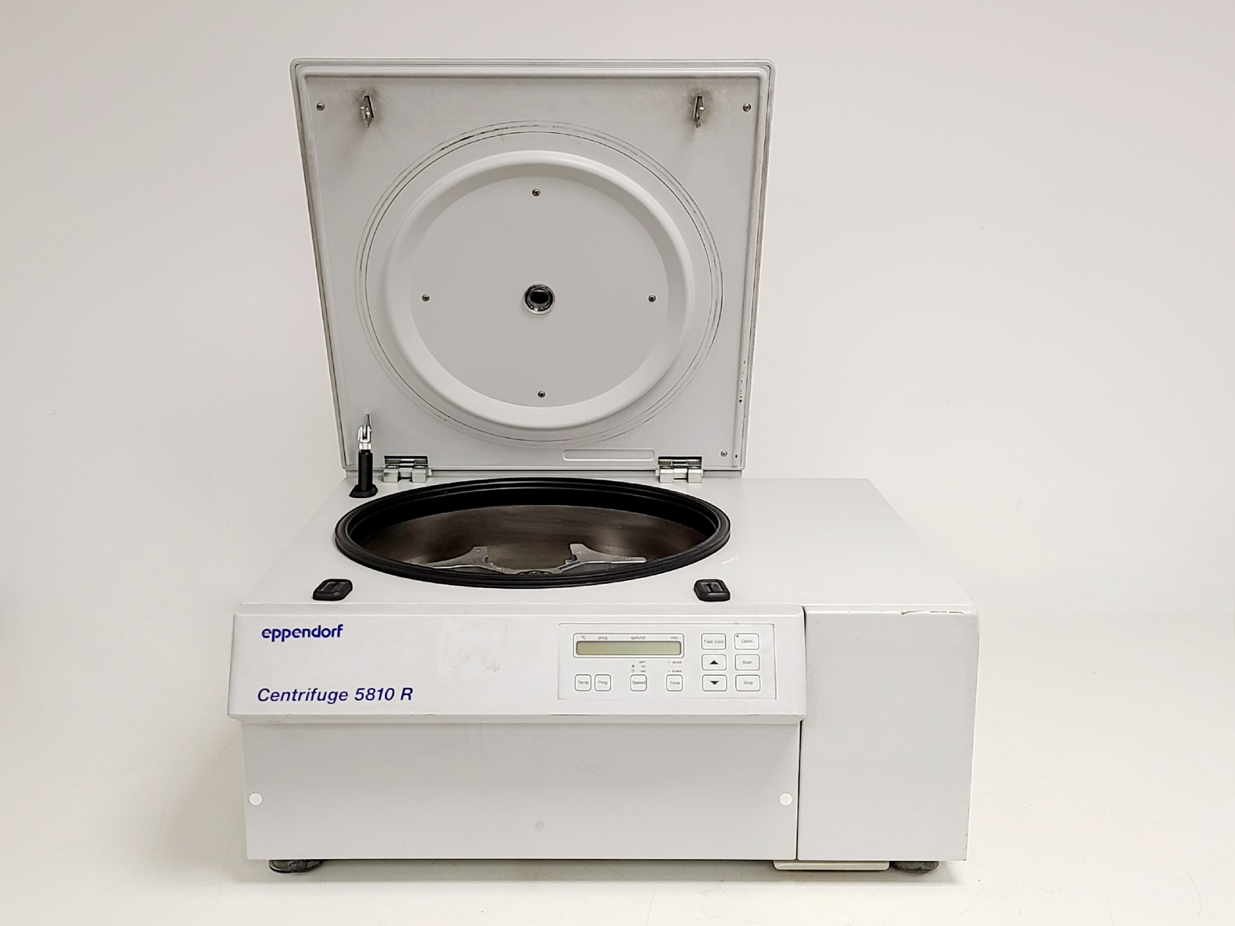 Image of Eppendorf Centrifuge 5810 R w/ Eppendorf A-4-62 Rotor Spares/Repair