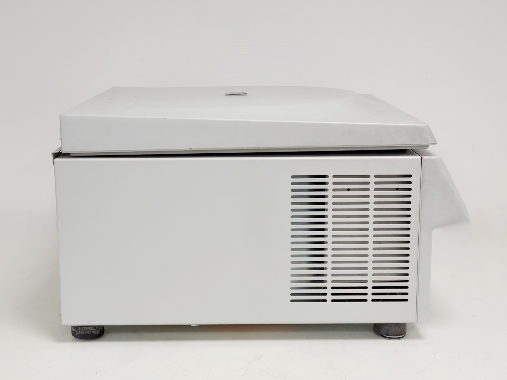 Image of Eppendorf Centrifuge 5810 R w/ Eppendorf A-4-62 Rotor Spares/Repair