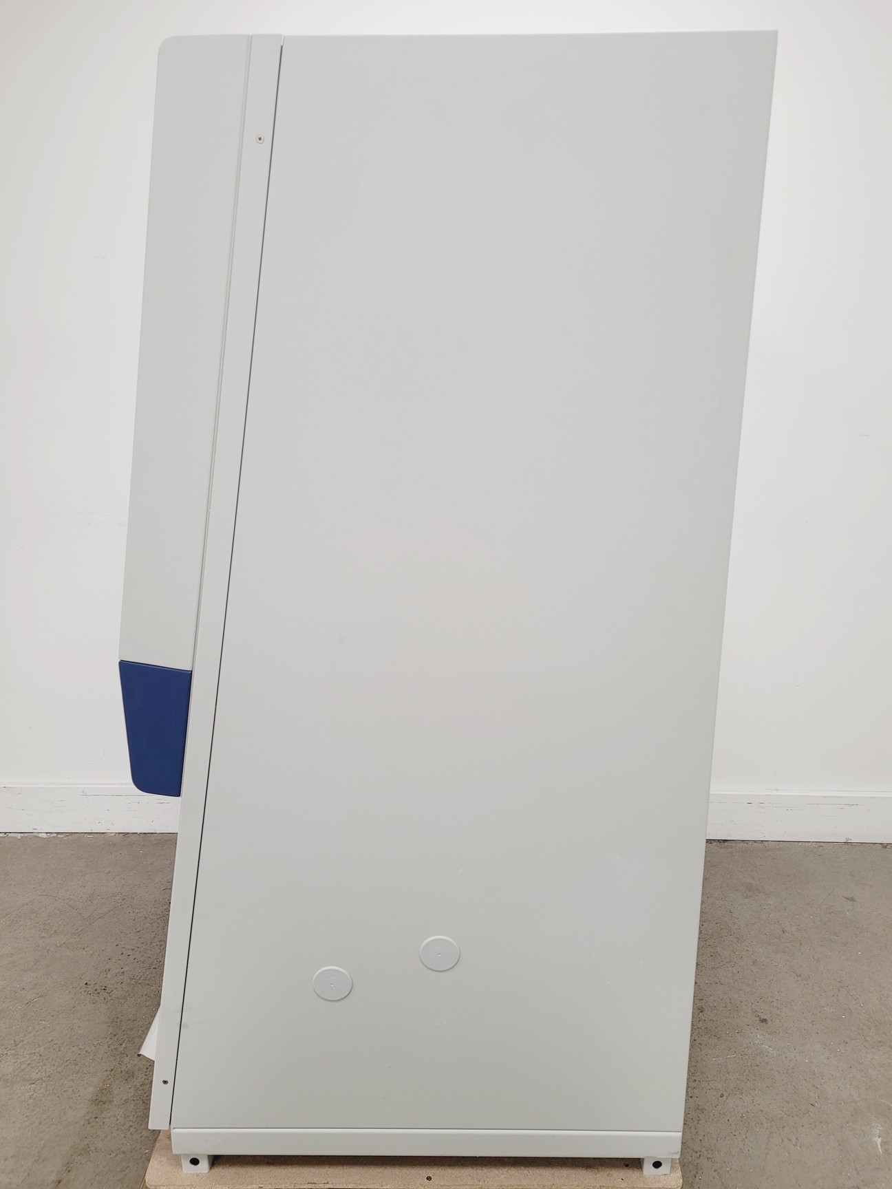Image of Haier HR900-II A2 Class 2 Biological Safety Cabinet with Stand Lab