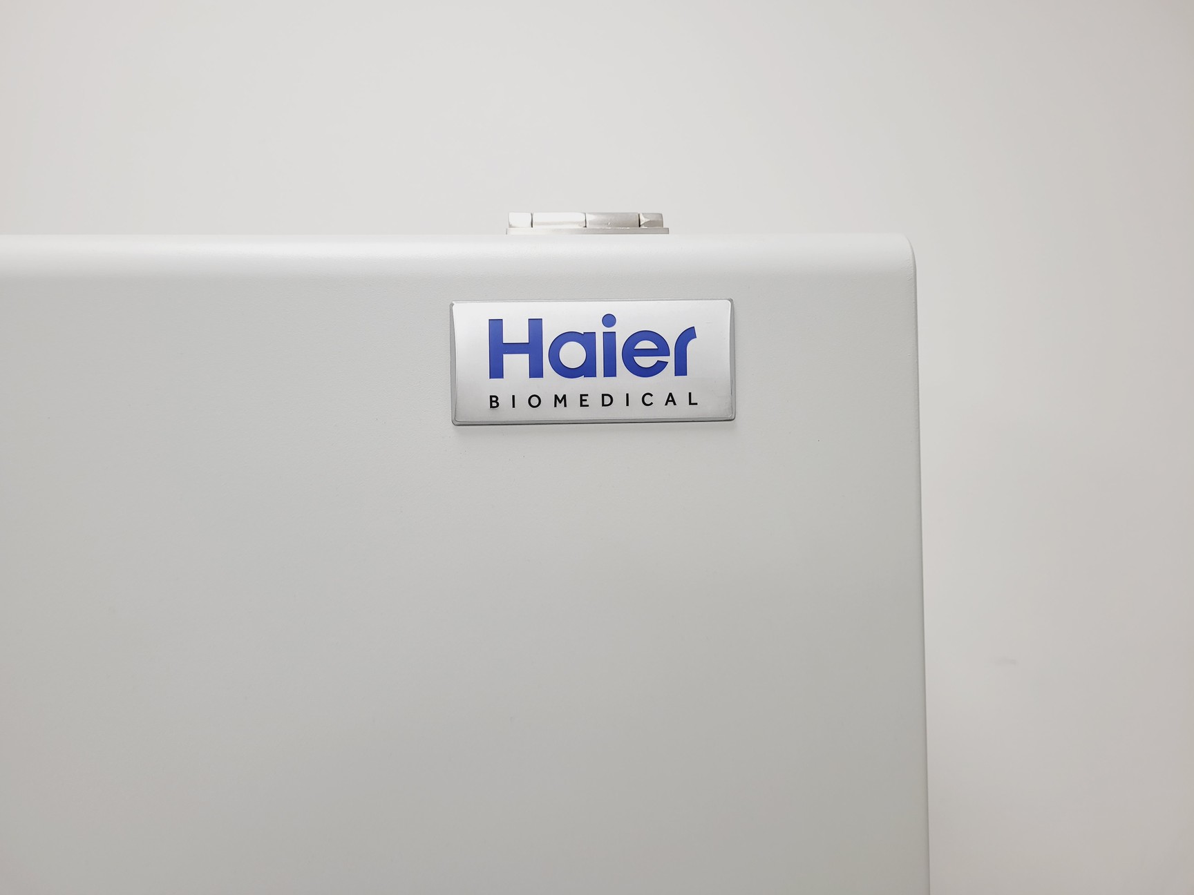 Image of Haier HR900-II A2 Class 2 Biological Safety Cabinet with Stand Lab