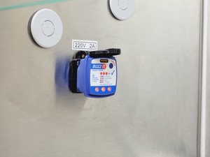 Thumbnail image of Haier HR900-II A2 Class 2 Biological Safety Cabinet with Stand Lab