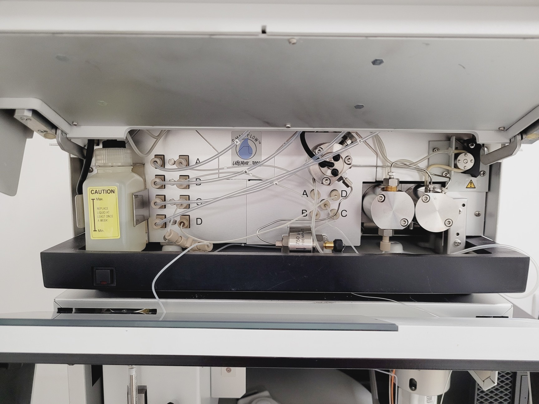 Image of Dionex LifeMate 3000 HPLC System w/ PC & Chromeleon 7 Software Lab