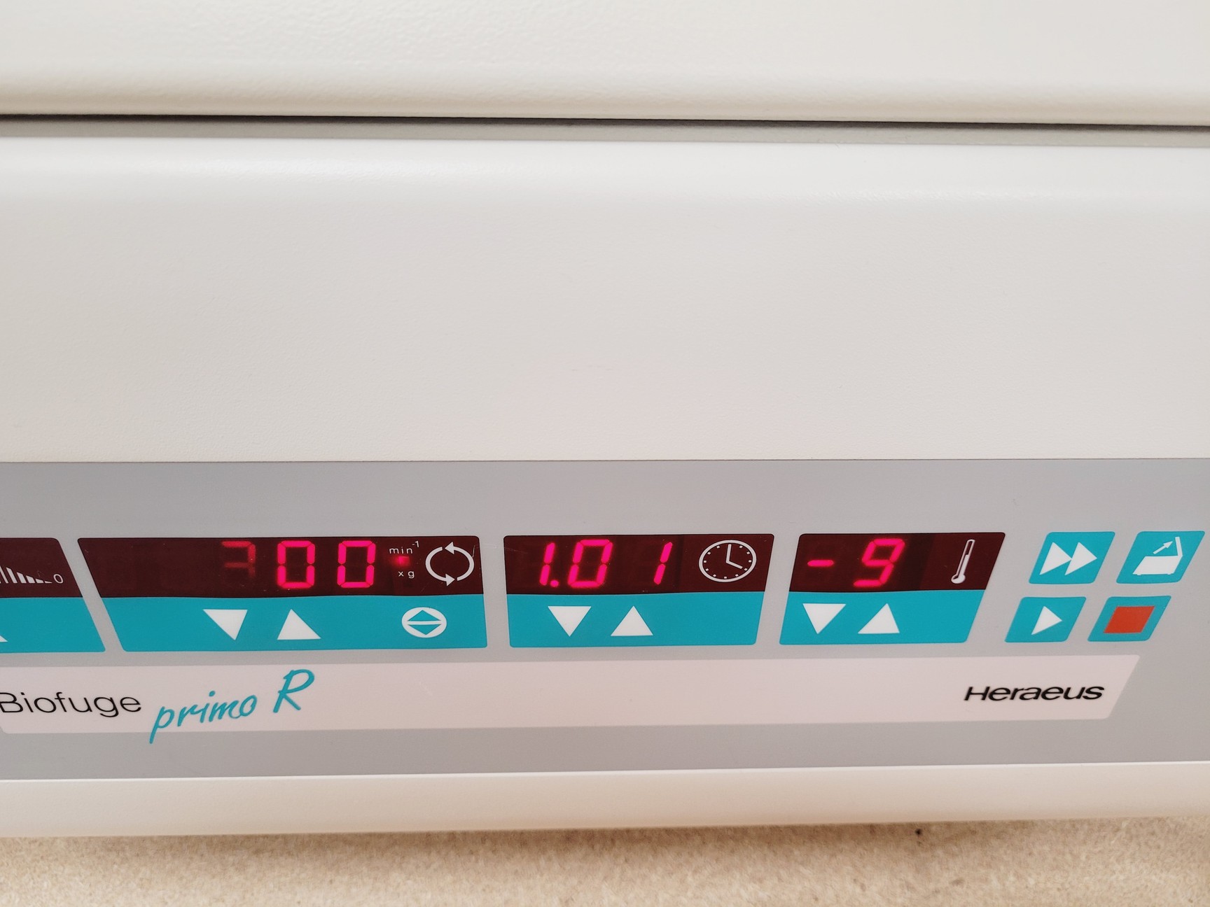 Image of Kendro Heraeus Biofuge Primo R Centrifuge w/ 7591 Rotor 4000 RPM Lab