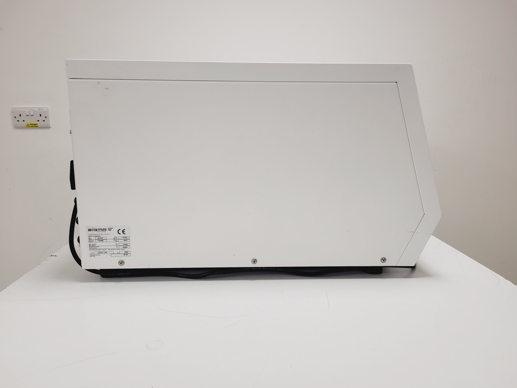 Image of Sigma 4K15C Benchtop Centrifuge