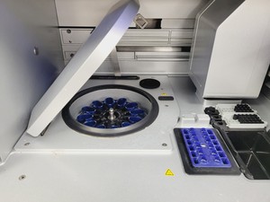 Thumbnail image of QIAGEN QIAcube Nucleic Acid Purification System Lab