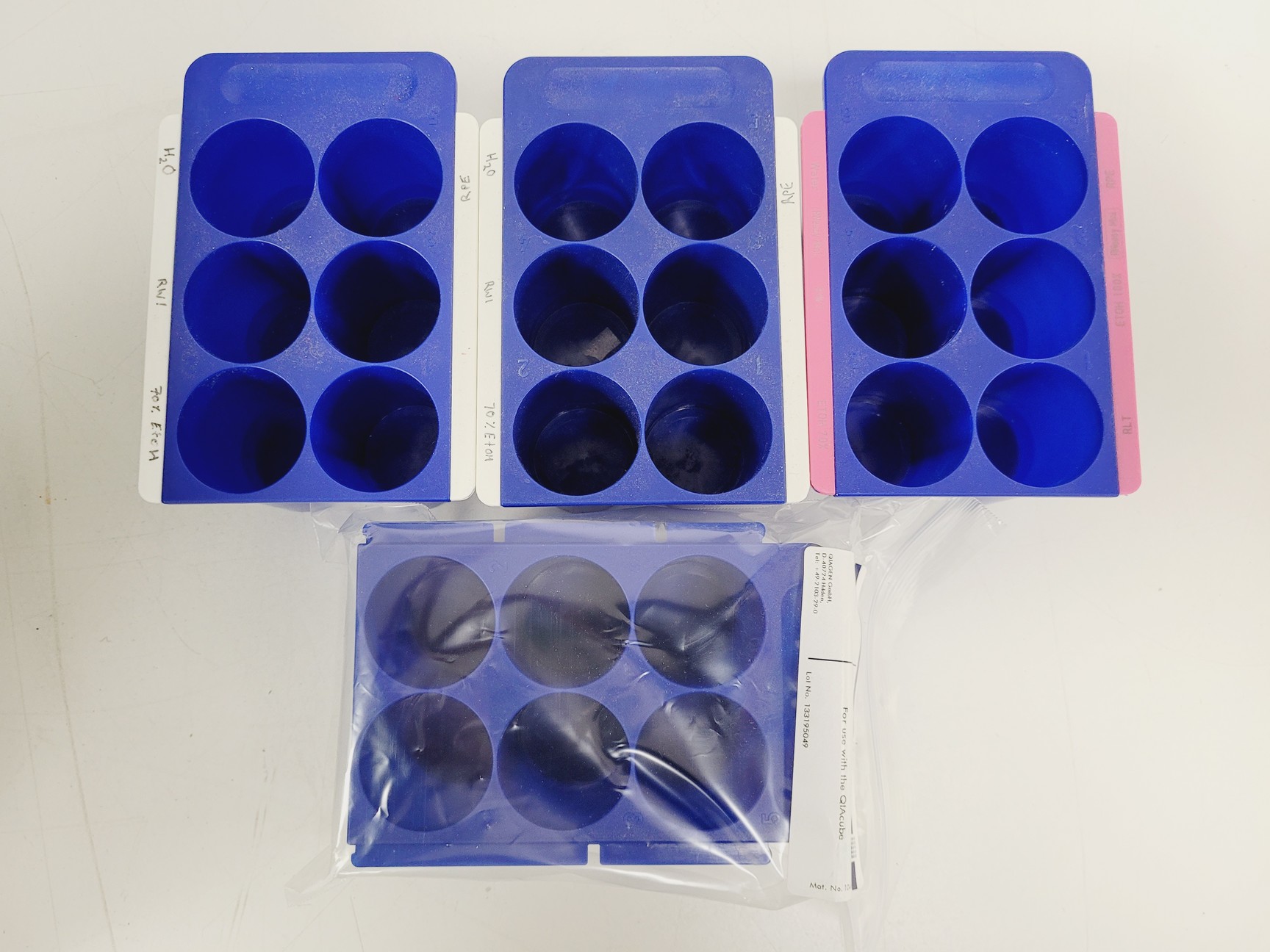 Image of QIAGEN QIAcube Nucleic Acid Purification System Lab