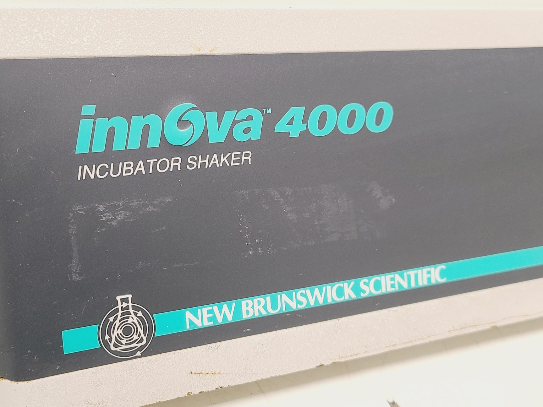 Image of New Brunswick Scientific Innova 4000 Benchtop Incubator Shaker