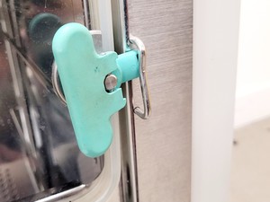 Thumbnail image of Heareus HERAcell 150 Floor Standing Incubator