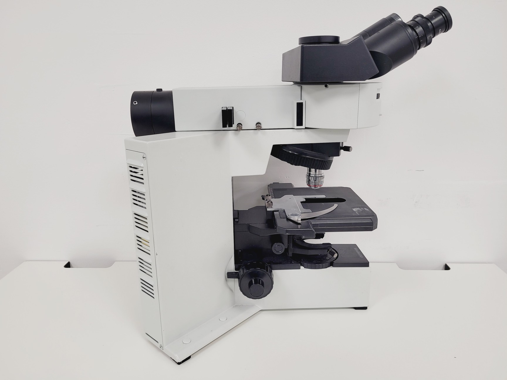Image of Olympus BX50F4 Compound Microscope w/ UVFL 100 1.30 oil 160/0.17 Lab