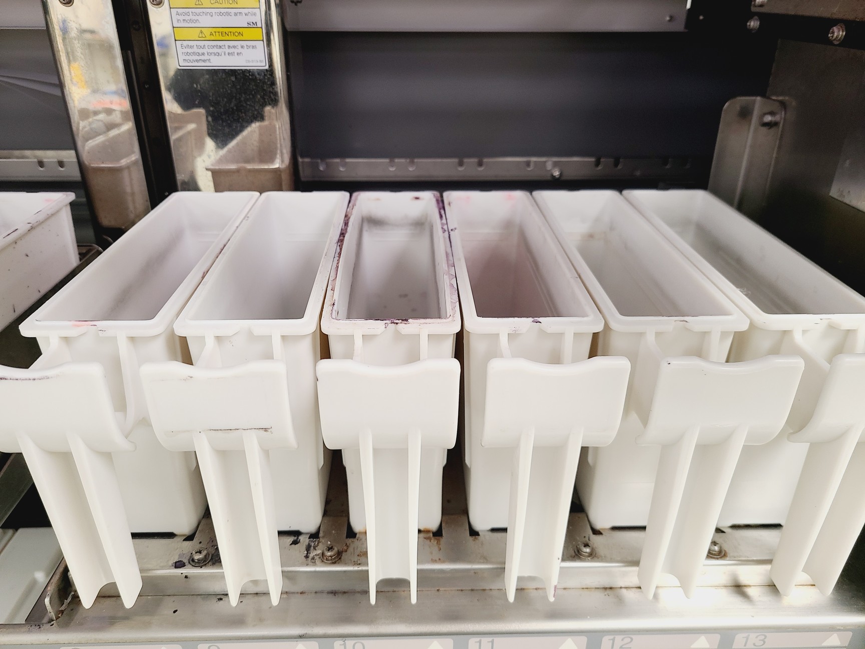 Image of Sakura Tissuetek DRS 2000 Automatic Slide Stainer Lab