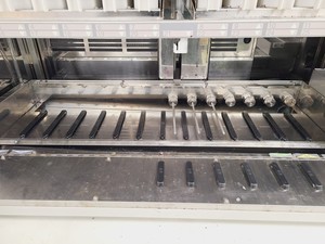 Thumbnail image of Sakura Tissuetek DRS 2000 Automatic Slide Stainer Lab