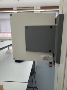 Thumbnail image of Lloyds LR100k Materials Testing Machine with 100kN Load Cell & Safety Screen