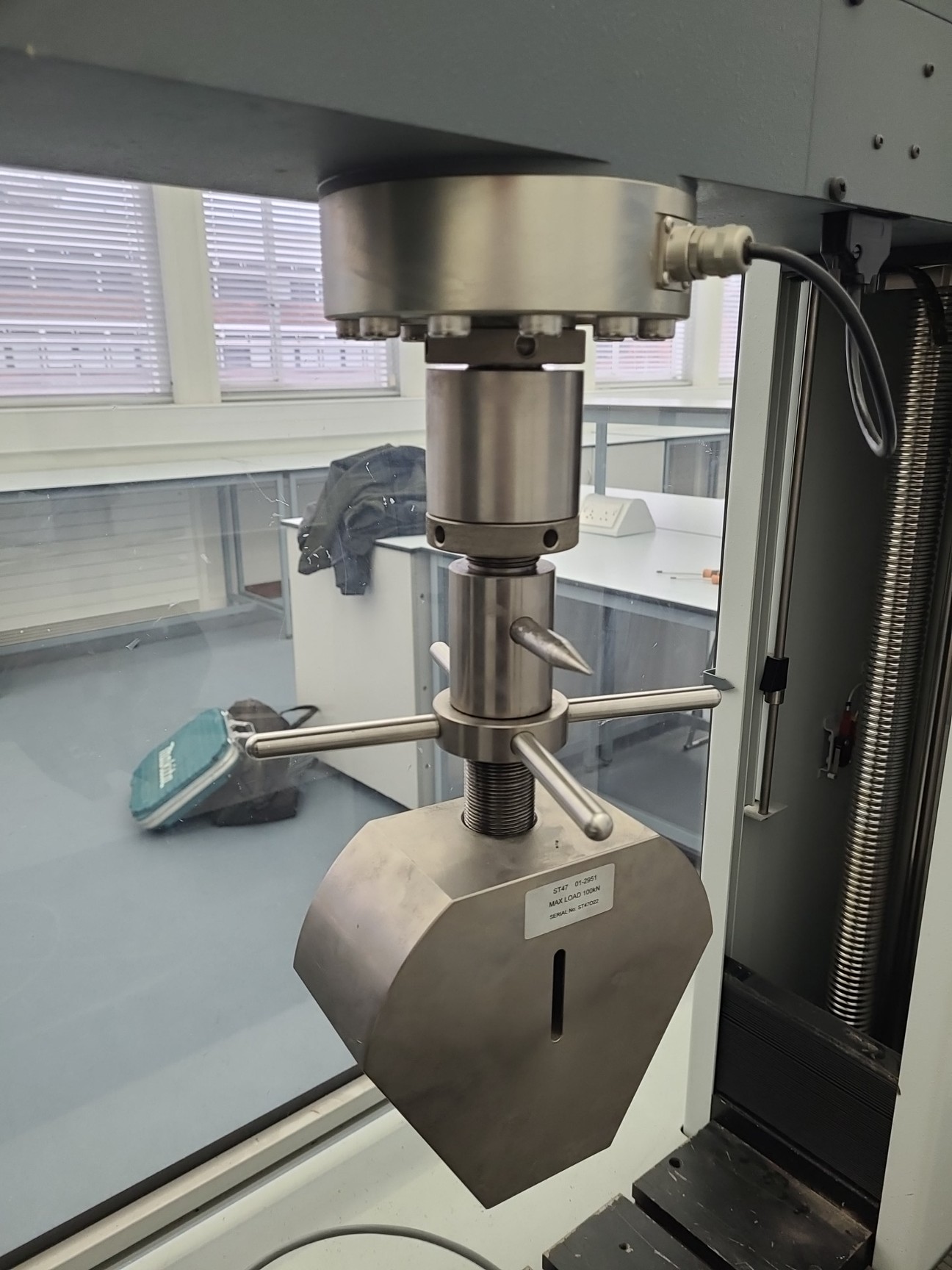Image of Lloyds LR100k Materials Testing Machine with 100kN Load Cell & Safety Screen