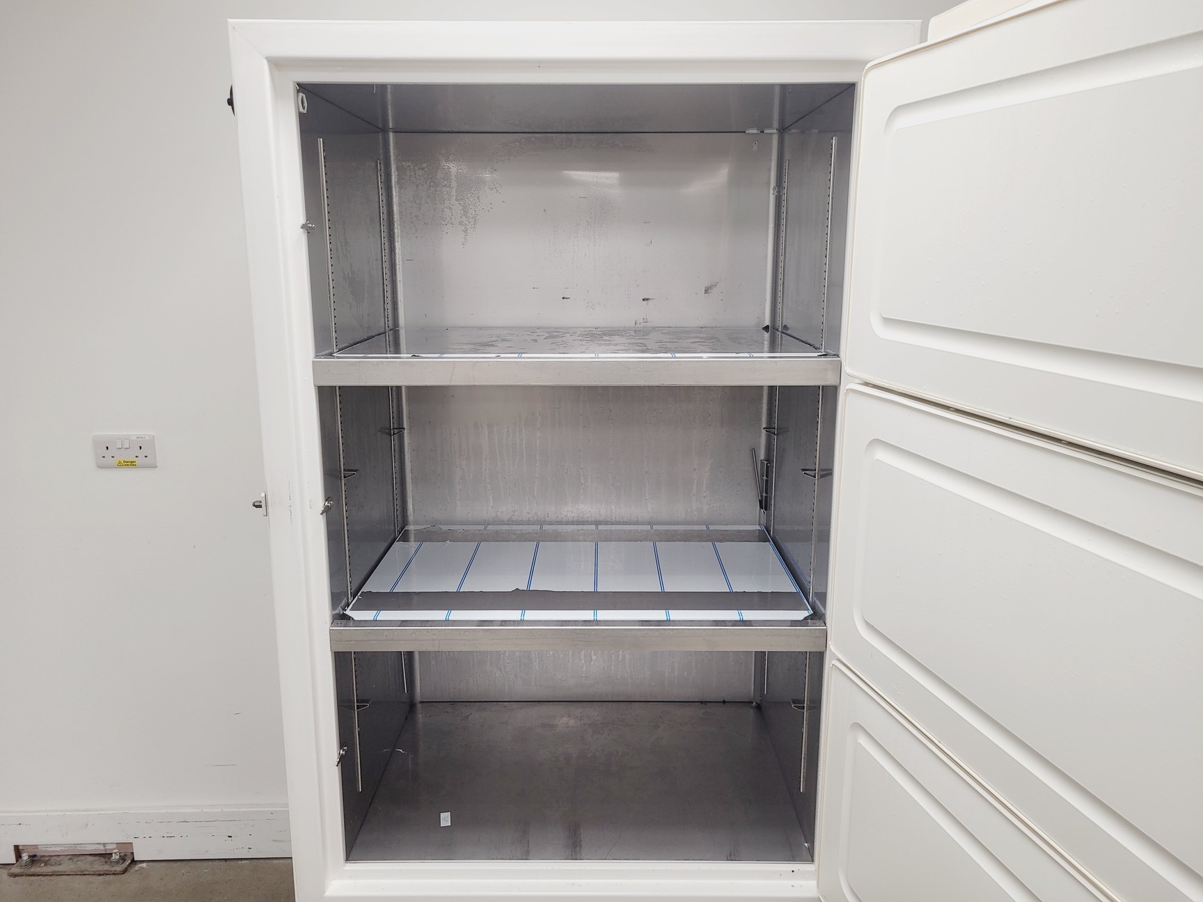 Image of New Brunswick Scientific U725 -86 Ultra Low Temperature Freezer