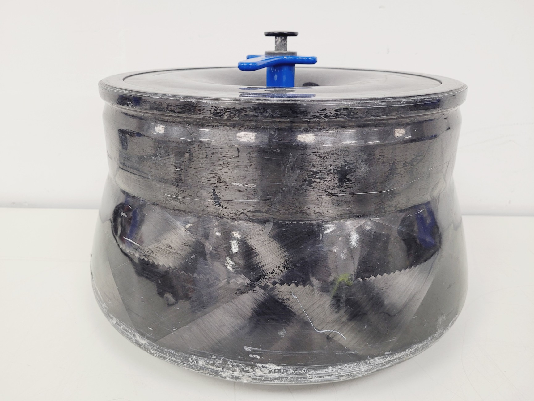 Image of Thermo Scientific Model Fiberlite F9-6x1000 LEX Spares/Repair Lab