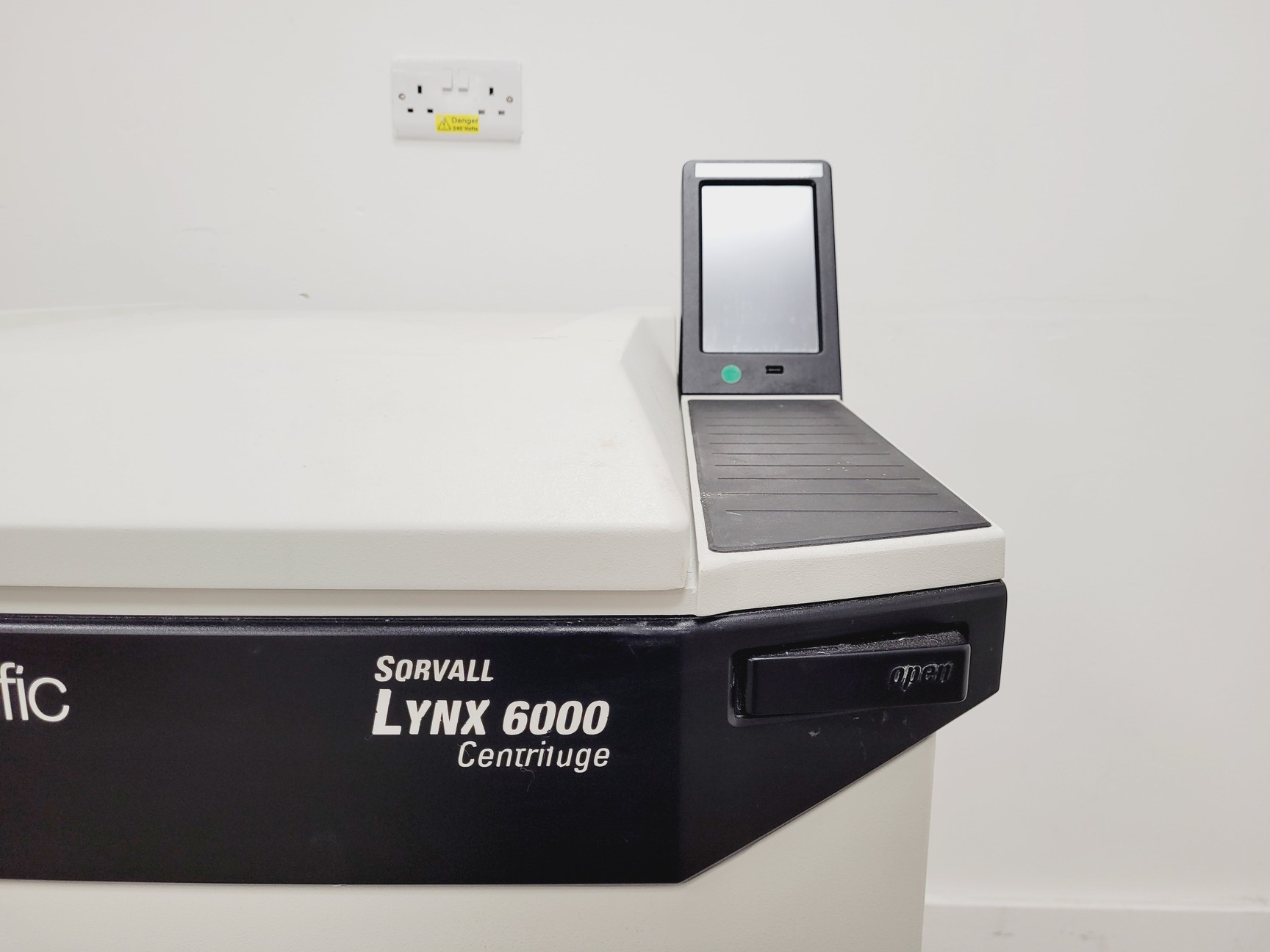 Image of Thermo Fisher Scientific Sorvall Lynx 6000 Centrifuge Spares/Repair