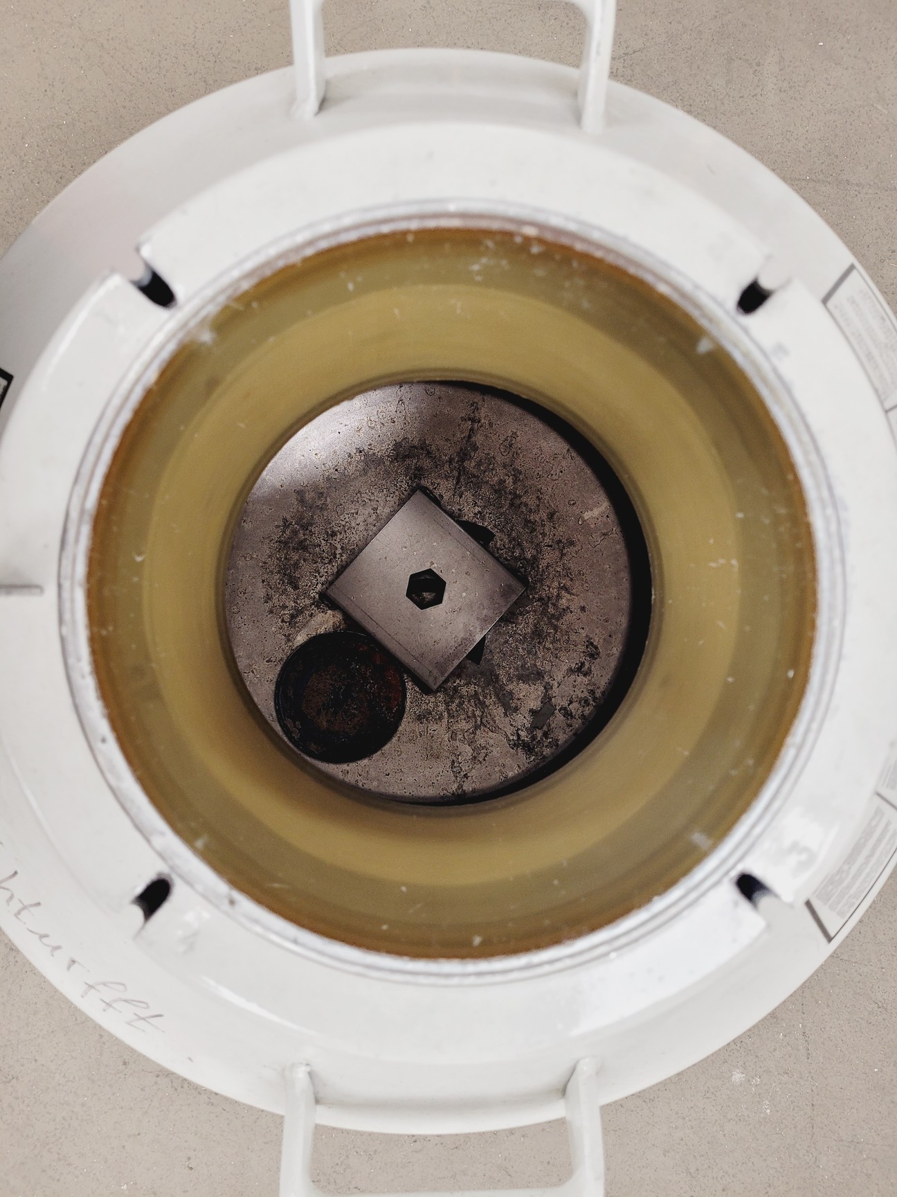 Image of Thermolyne Locator 4 Cryo Biological Storage System