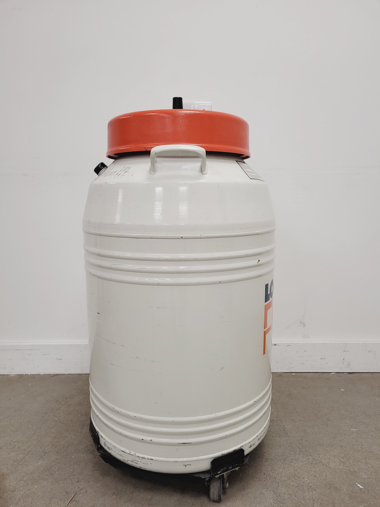 Image of Thermolyne Locator 4 Cryo Biological Storage System Lab