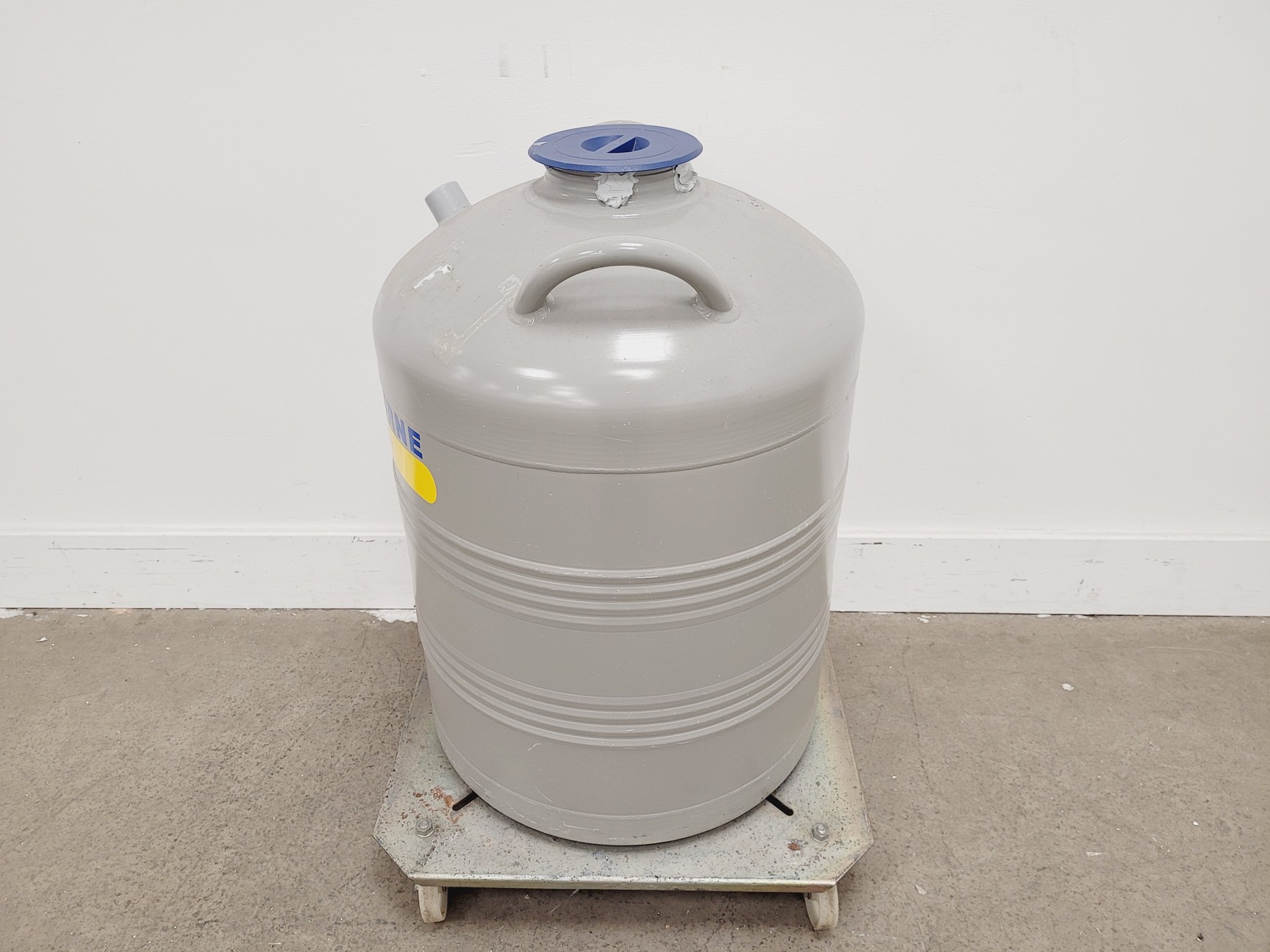 Image of Statebourne bio 36 Liquid Nitrogen Dewar