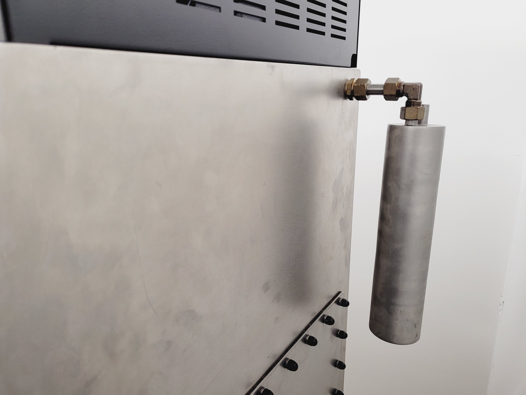 Image of Saffron P119 Isolator