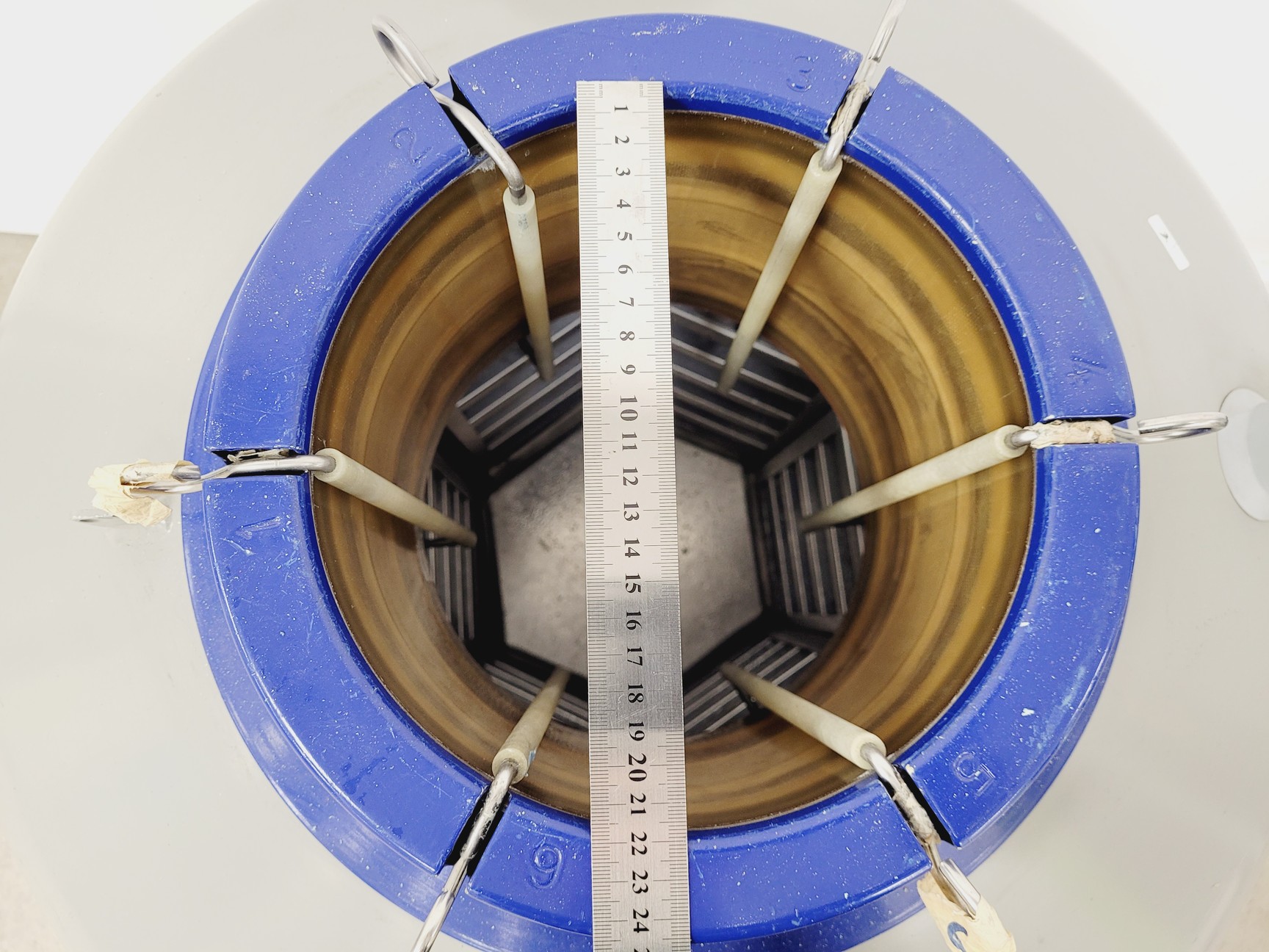 Image of Statebourne Biorack 3000 Liquid Nitrogen Dewar