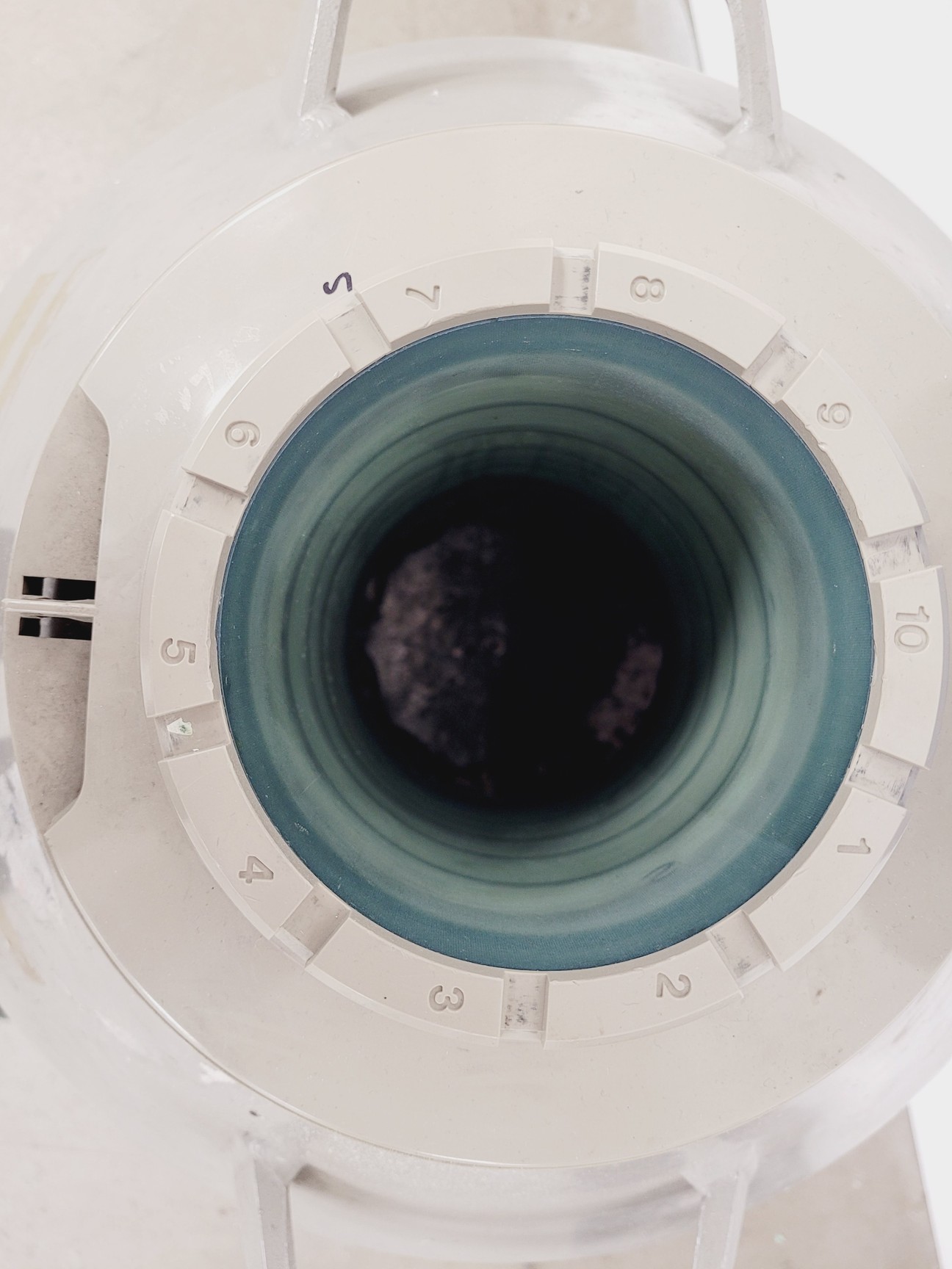 Image of Union Carbide 35HC Liquid Nitrogen Dewar