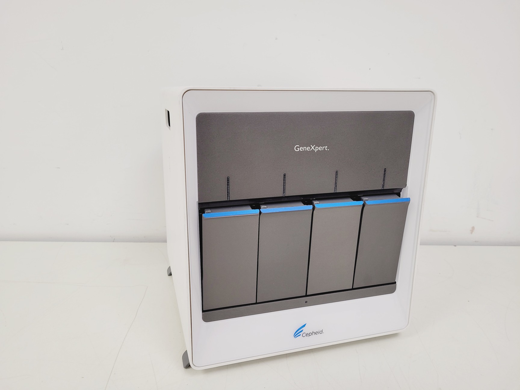 Image of Cepheid GeneXpert IV PCR Machine