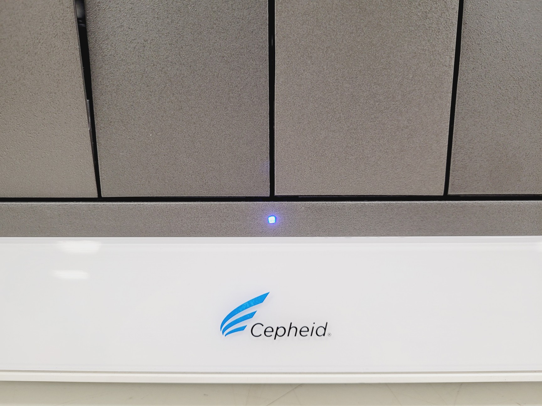 Image of Cepheid GeneXpert IV PCR Machine