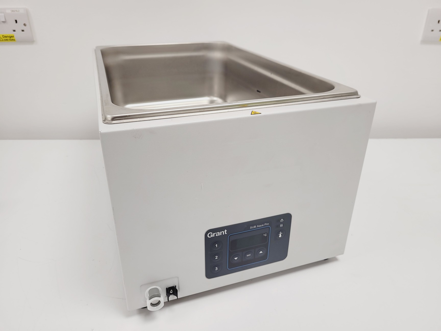 Image of Grant Sub Aqua Pro Model SAP18 Water Bath