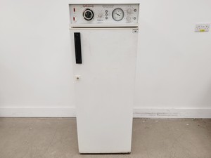 Thumbnail image of Gallenkamp Cooled Incubator w/ Timed Cycling App. No 6B 7801 B