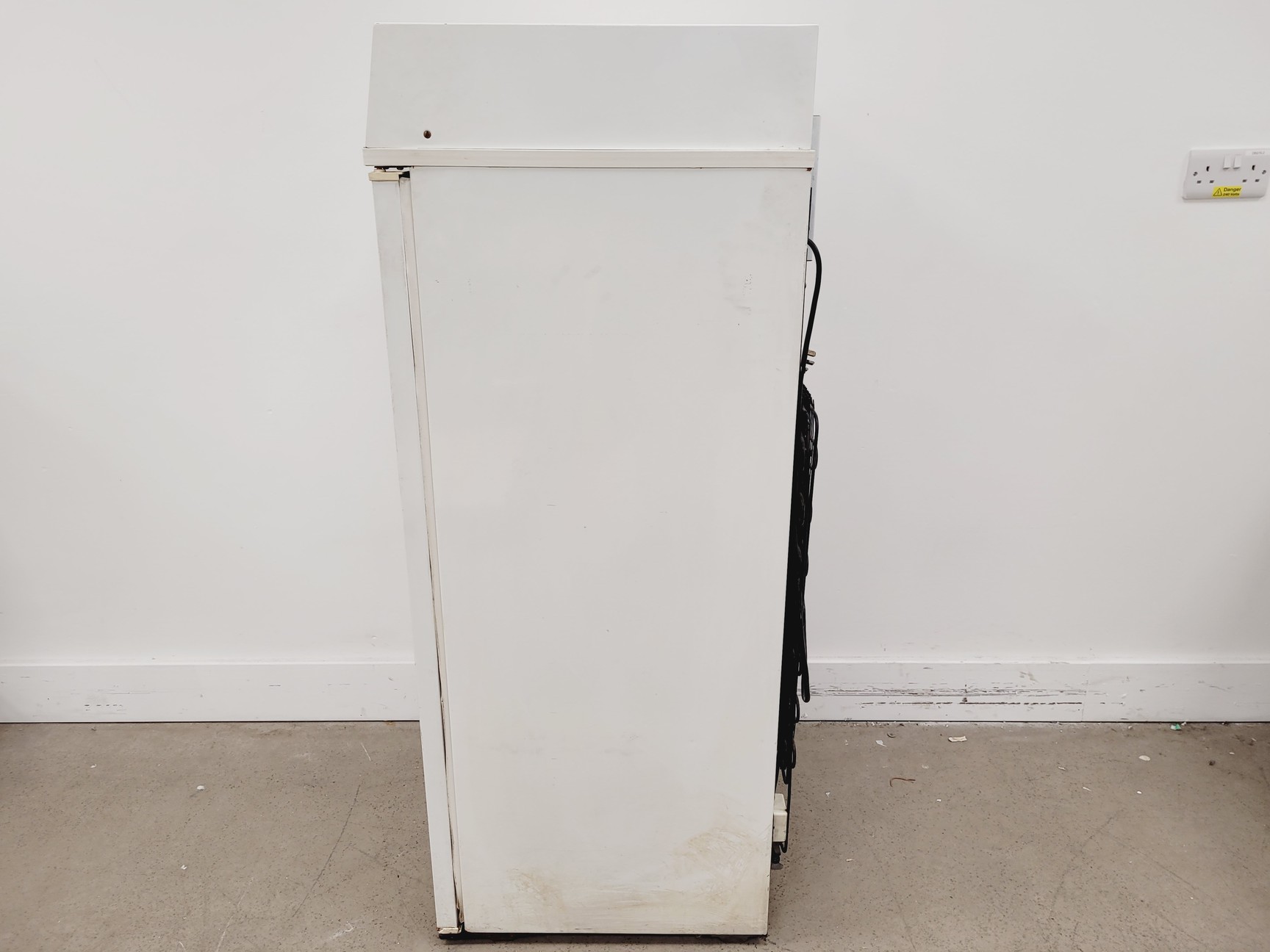 Image of Gallenkamp Cooled Incubator w/ Timed Cycling App. No 6B 7801 B