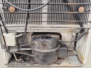 Thumbnail image of Gallenkamp Cooled Incubator w/ Timed Cycling App. No 6B 7801 B