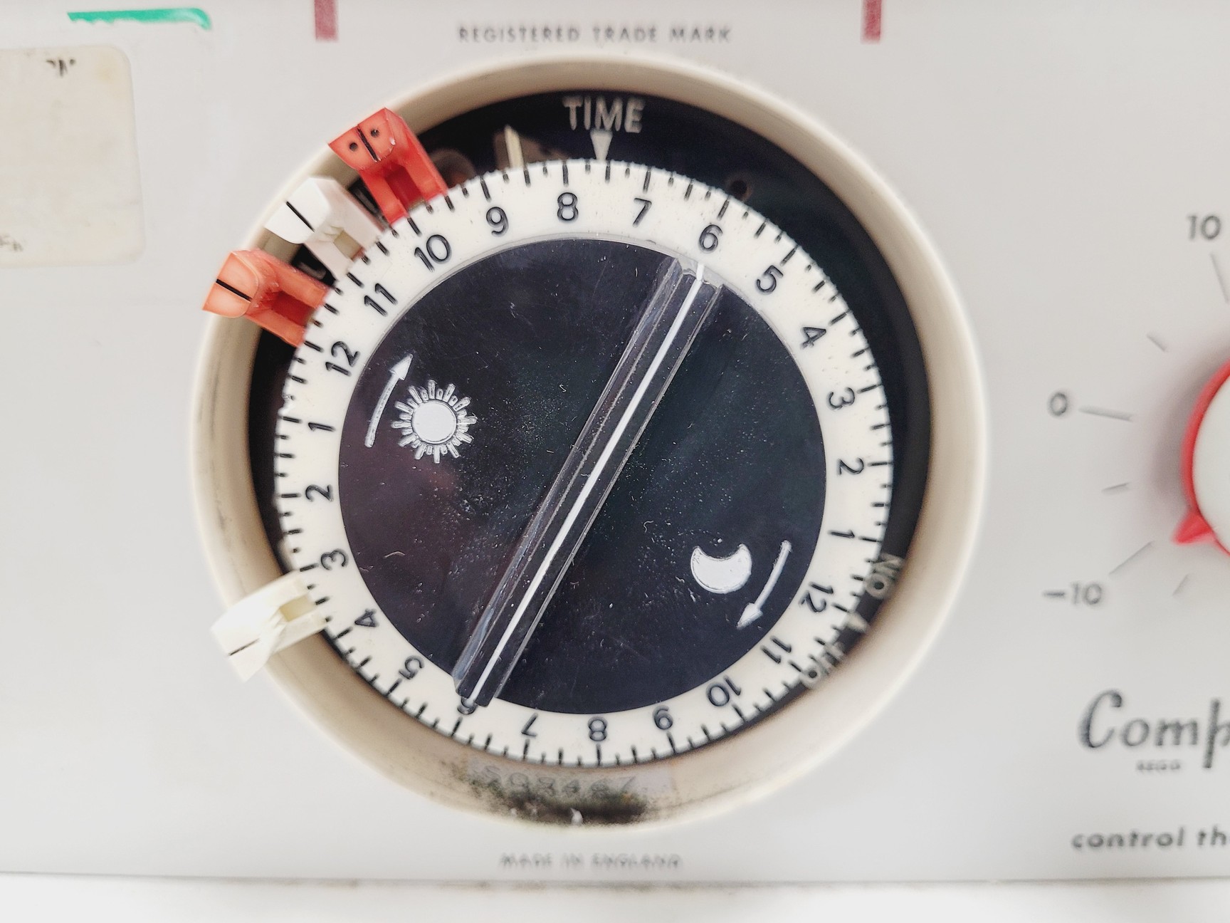 Image of Gallenkamp Cooled Incubator w/ Timed Cycling App. No 6B 7801 B